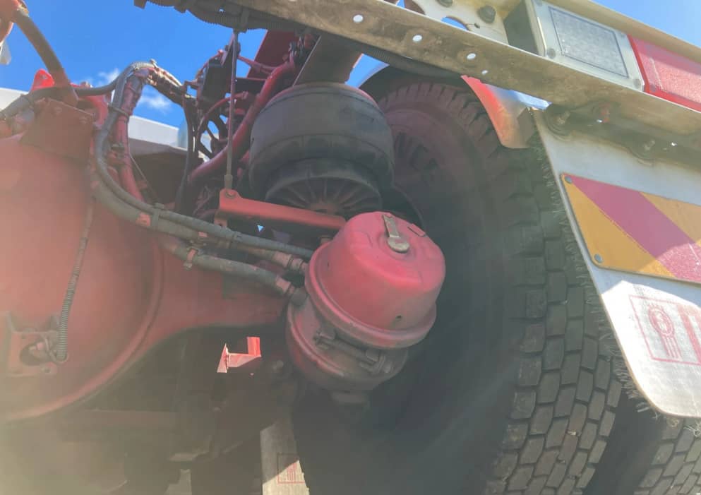 **Wrecking** 2015 Kenworth C509 - Image 17