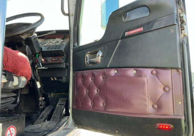 *Wrecking** 2014 Kenworth K200 Series - Image 18