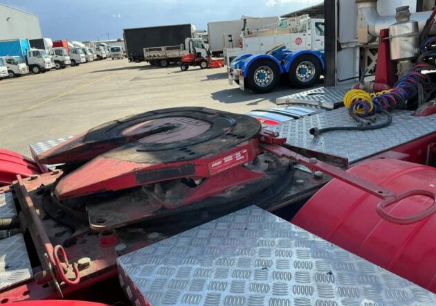*Wrecking** 2014 Kenworth K200 Series - Image 15