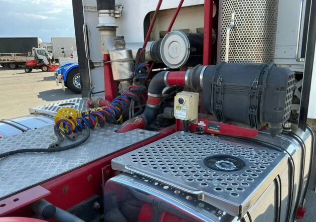 *Wrecking** 2014 Kenworth K200 Series - Image 10