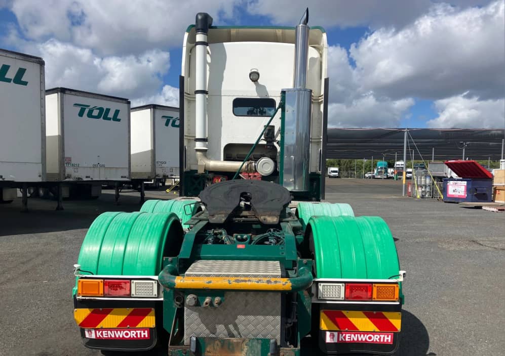 *Wrecking** 2016 Kenworth K200 Series - Image 10