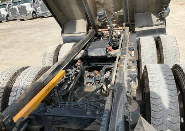 **Wrecking** 2017 Kenworth T610SAR - Image 29
