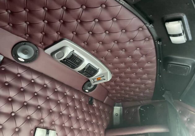 **Wrecking** 2016 Kenworth K200 Aerodyne - Image 30