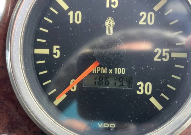**Wrecking** 2016 Kenworth K200 Aerodyne - Image 15