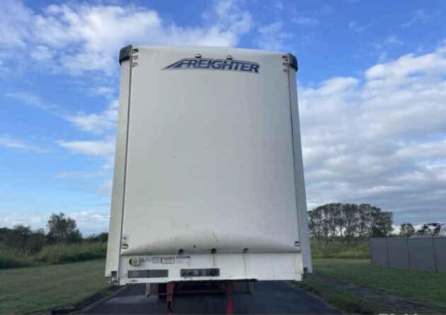**Wrecking** 2016 Kenworth K200 Aerodyne - Image 14