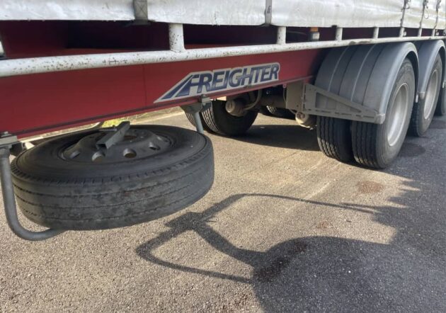 **Wrecking** 2016 Kenworth K200 Aerodyne - Image 6