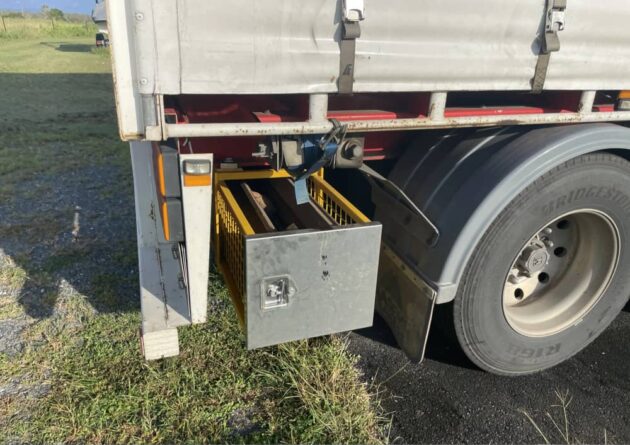 **Wrecking** 2016 Kenworth K200 Aerodyne - Image 2