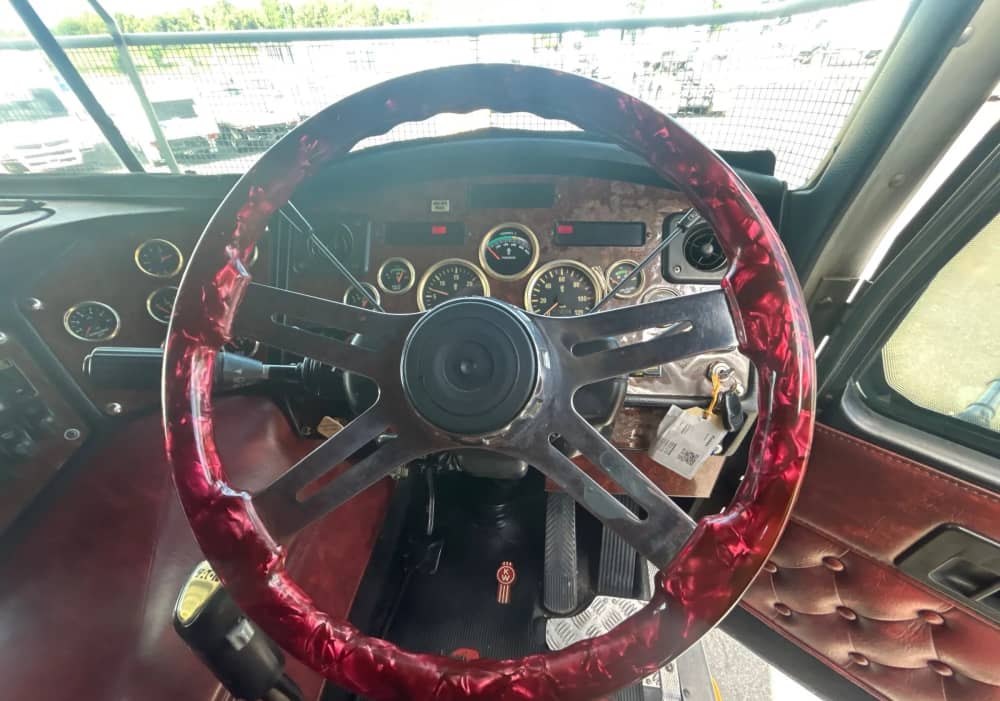 **Wrecking** 2008 Kenworth K108 - Image 31