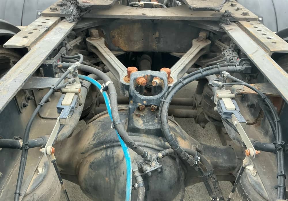 **Wrecking** 2006 Kenworth T404 - Image 18