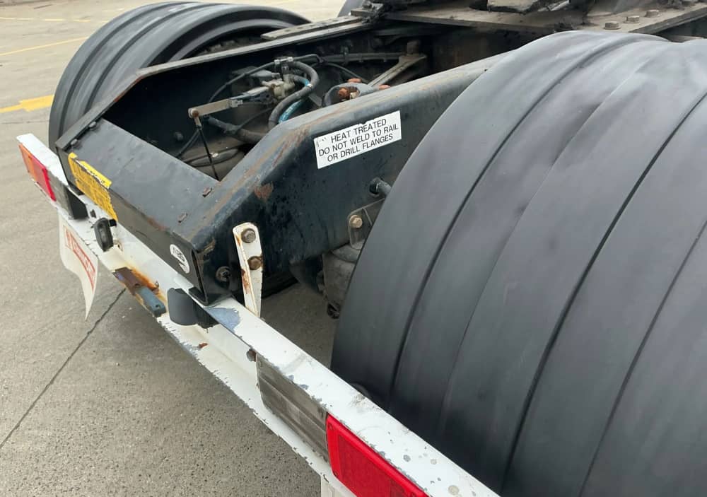 **Wrecking** 2006 Kenworth T404 - Image 19