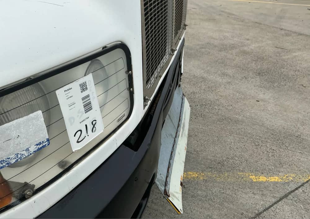 **Wrecking** 2006 Kenworth T404 - Image 9