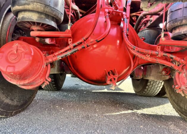 **Wrecking** 2010 Kenworth T402 - Image 32