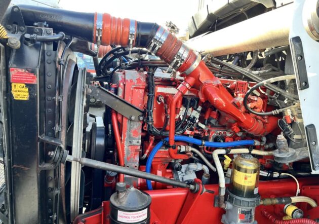 **Wrecking** 2010 Kenworth T402 - Image 23