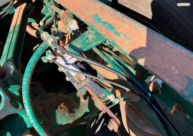 **Wrecking** 2016 Kenworth T409 - Image 13