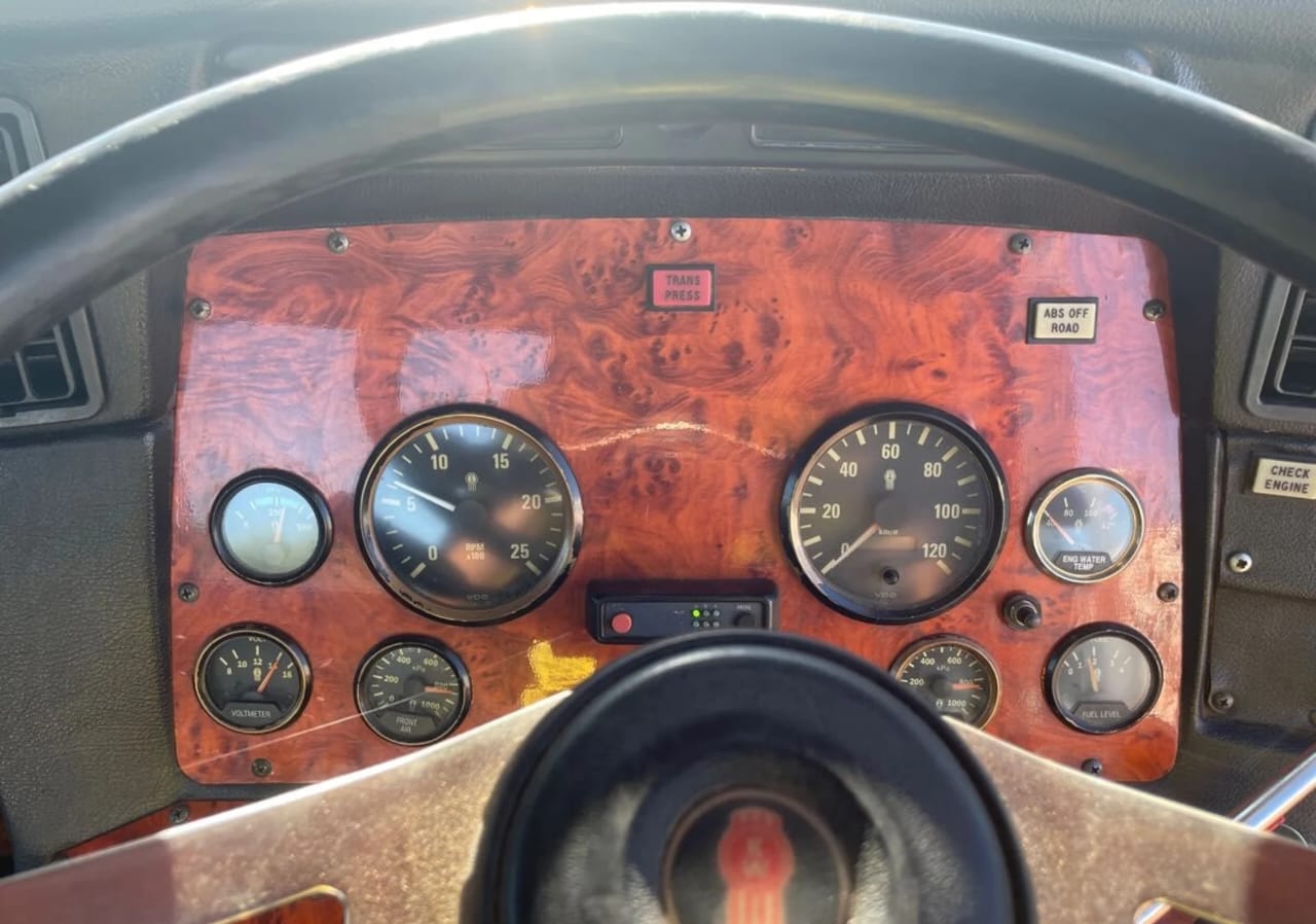 **Wrecking** 2002 Kenworth T401 - Image 16