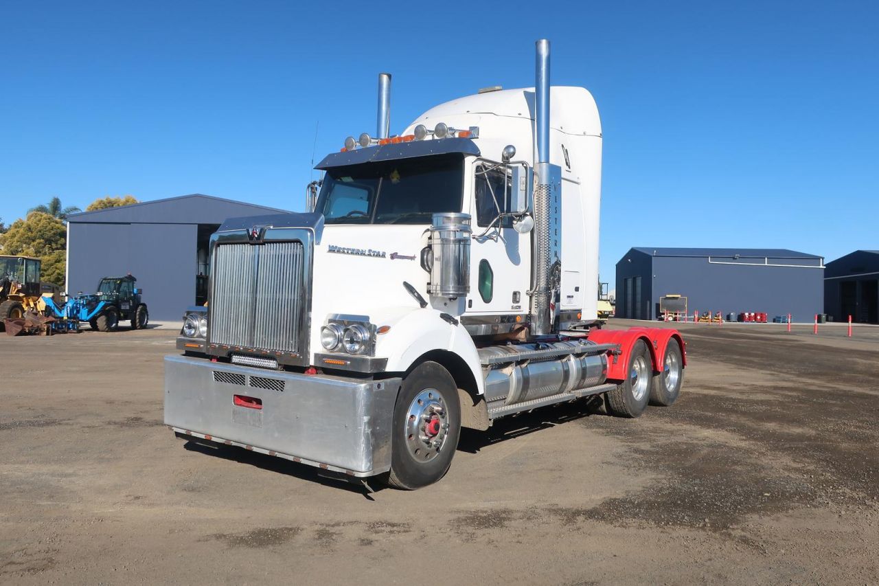 **Wrecking** 2018 Western Star 4800 Series 4800 FXB