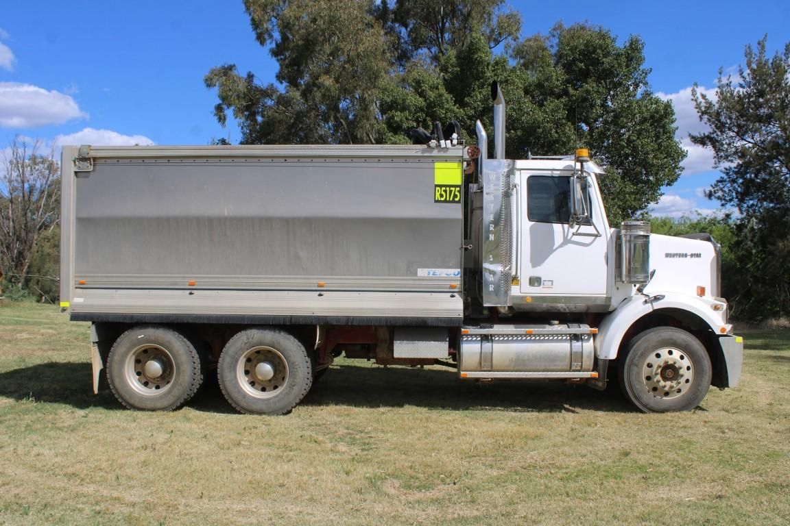 **Wrecking** 2009 Western Star 4800 Fx - Image 25