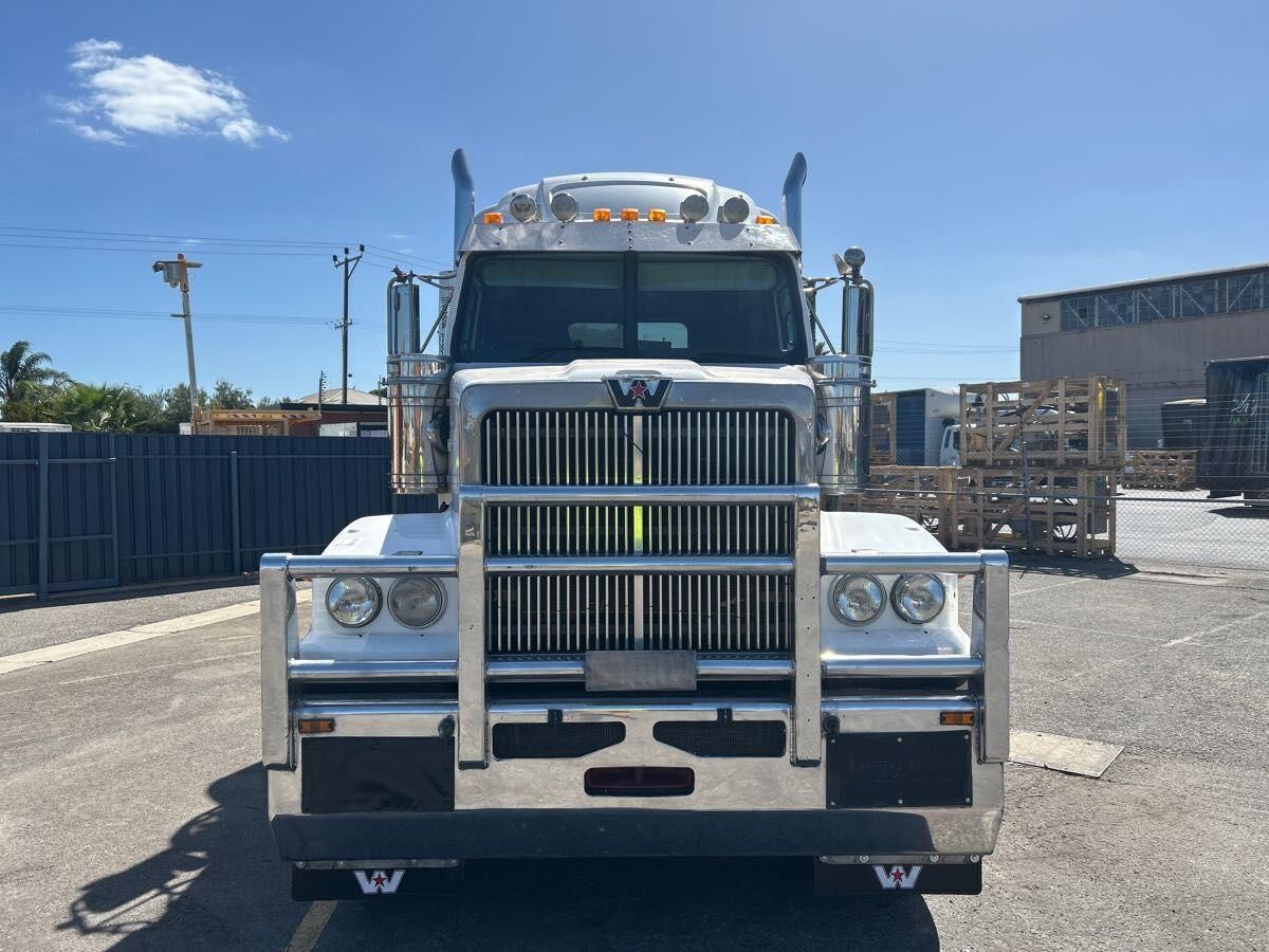 **Wrecking** 2013 Western Star 4900EX Constellation - Image 42
