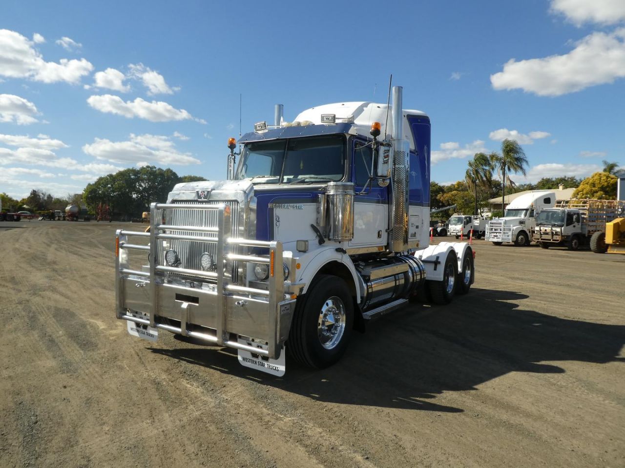 **Wrecking** 2007 Western Star 4800FX PRIME MOVER