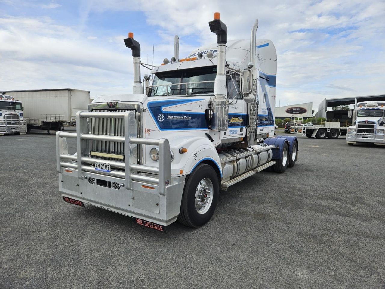 **Wrecking** 2018 Western Star 4964 FXT Constellation - Image 41