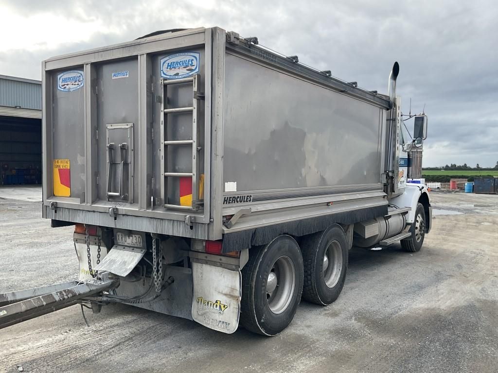 **Wrecking** 2010 Western Star 4800 Fx - Image 22