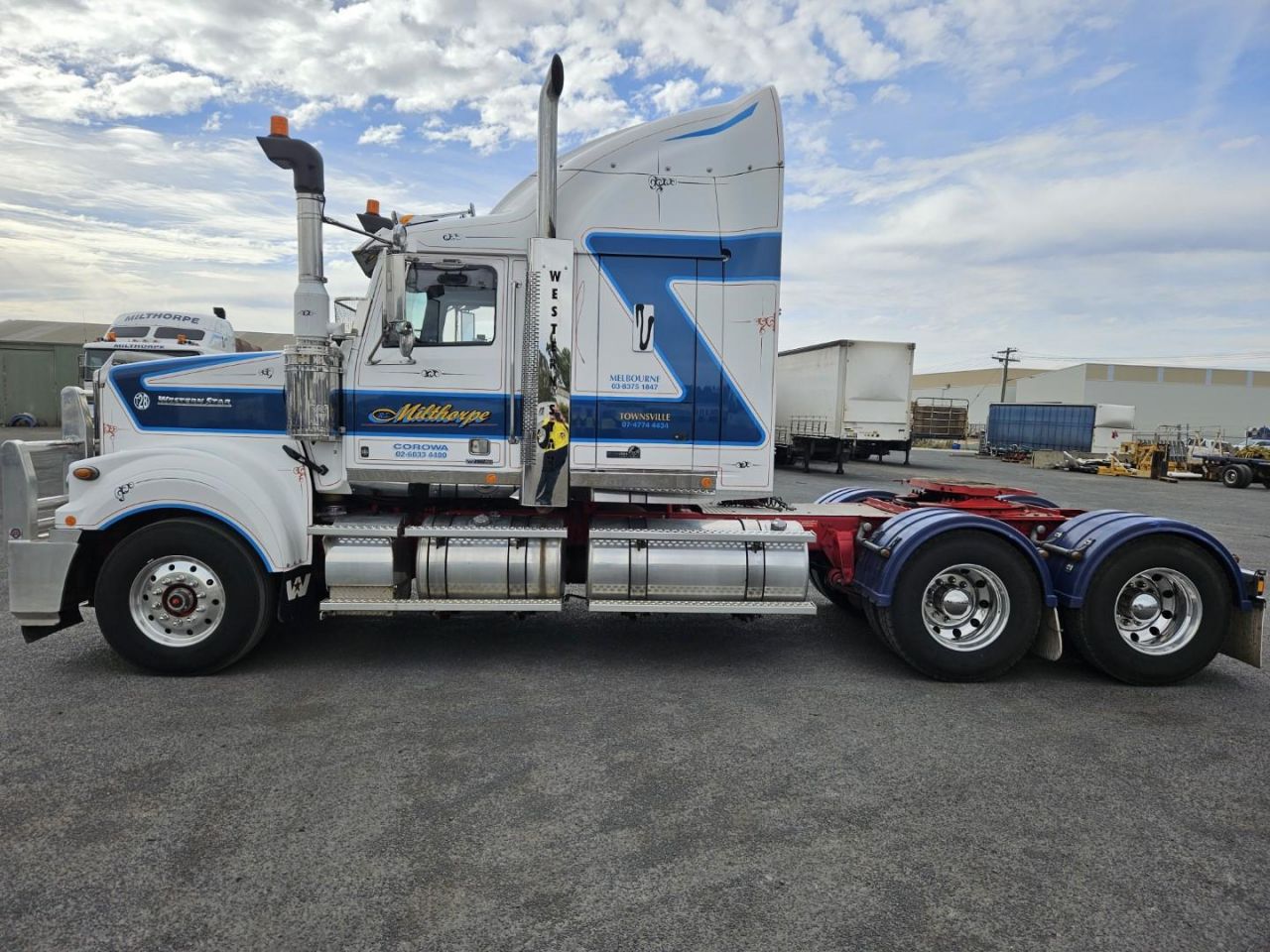 **Wrecking** 2018 Western Star 4964 FXT Constellation - Image 40