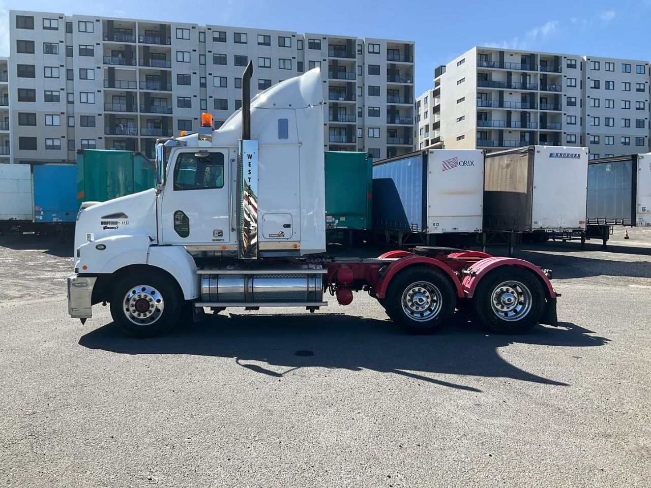 **Wrecking** 2018 Western Star 5864SS - Image 35