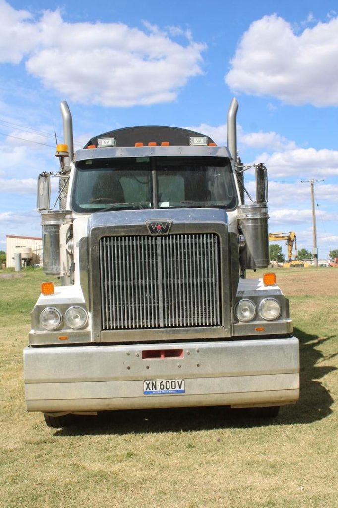 **Wrecking** 2009 Western Star 4800 Fx