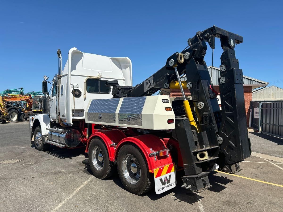 **Wrecking** 2013 Western Star 4900EX Constellation - Image 39