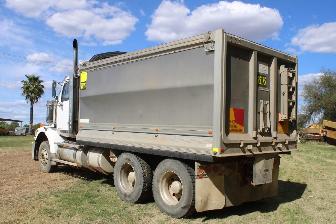**Wrecking** 2009 Western Star 4800 Fx - Image 21
