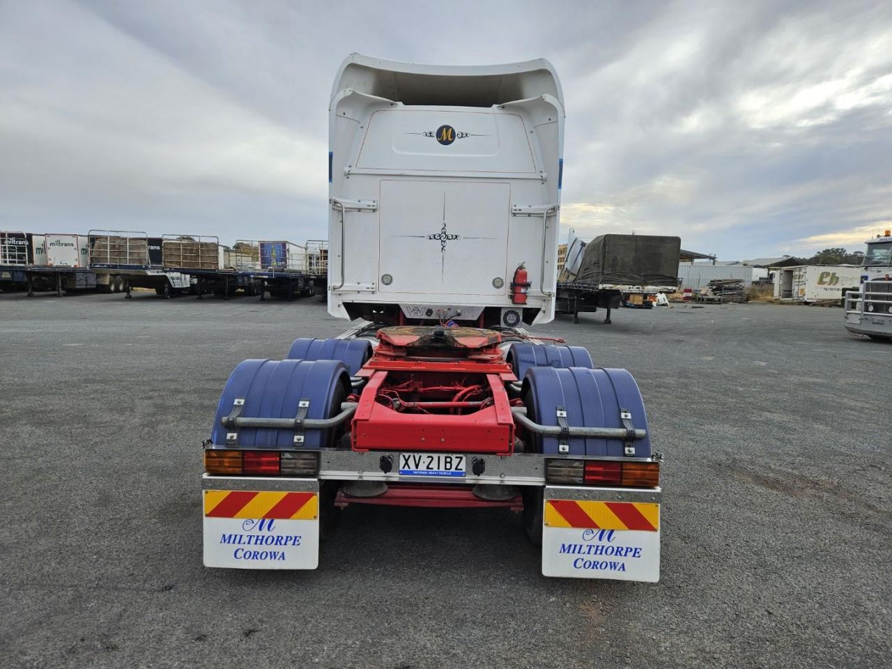 **Wrecking** 2018 Western Star 4964 FXT Constellation - Image 38