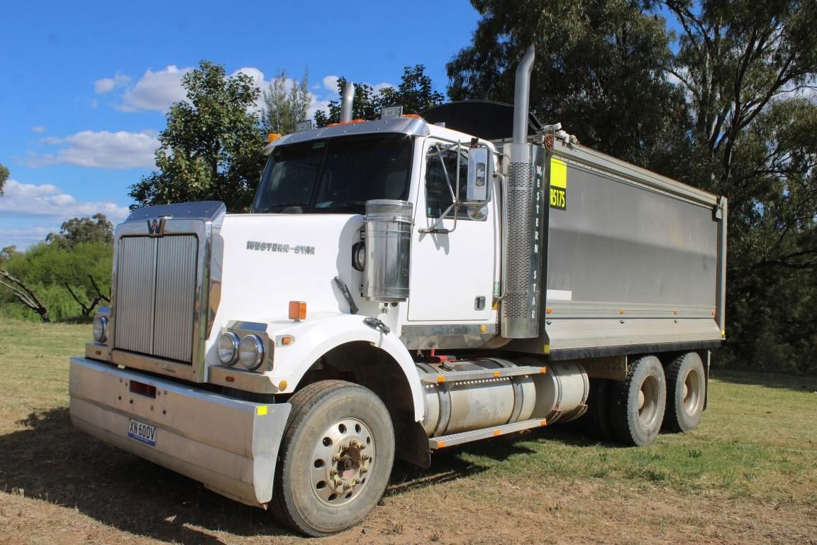 **Wrecking** 2009 Western Star 4800 Fx - Image 19