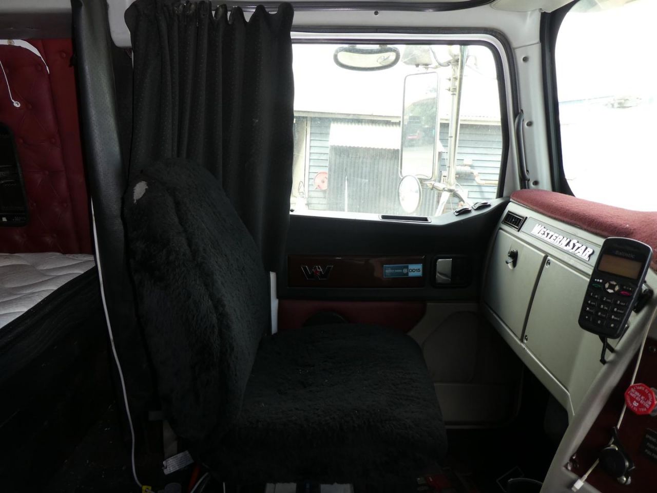 **Wrecking** 2012 Western Star 4800 Fx - Image 14