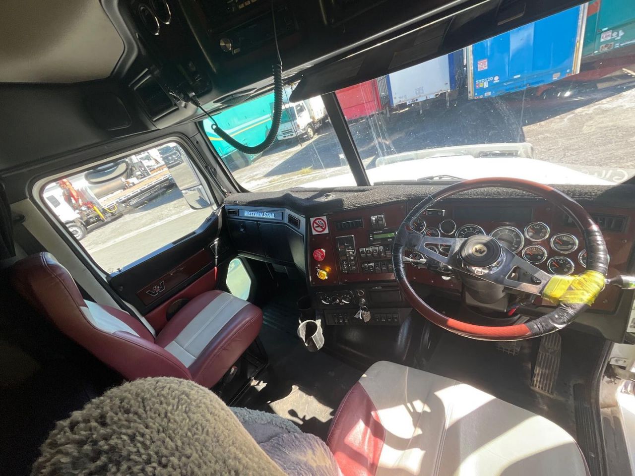 **Wrecking** 2018 Western Star 5864SS - Image 29