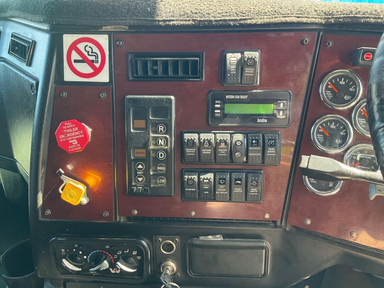 **Wrecking** 2018 Western Star 5864SS - Image 27