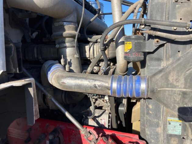 **Wrecking** 2017 Western Star 4864FXB - Image 25