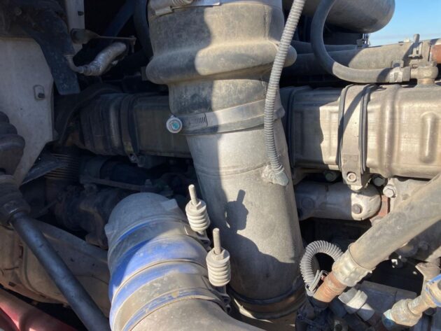 **Wrecking** 2017 Western Star 4864FXB - Image 22