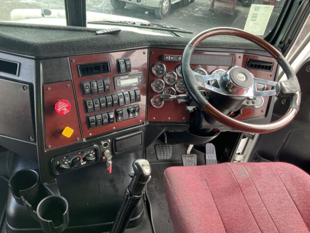 **Wrecking** 2018 Western Star 5800SS Constellation - Image 17