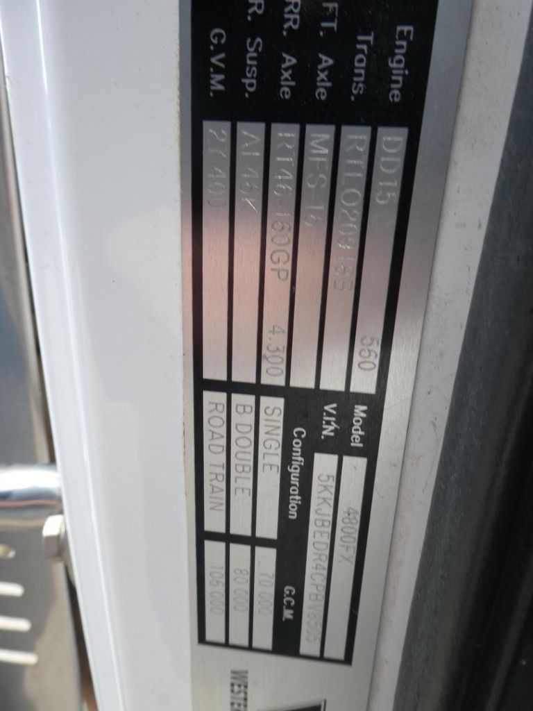 **Wrecking** 2012 Western Star 4800 Fx - Image 2