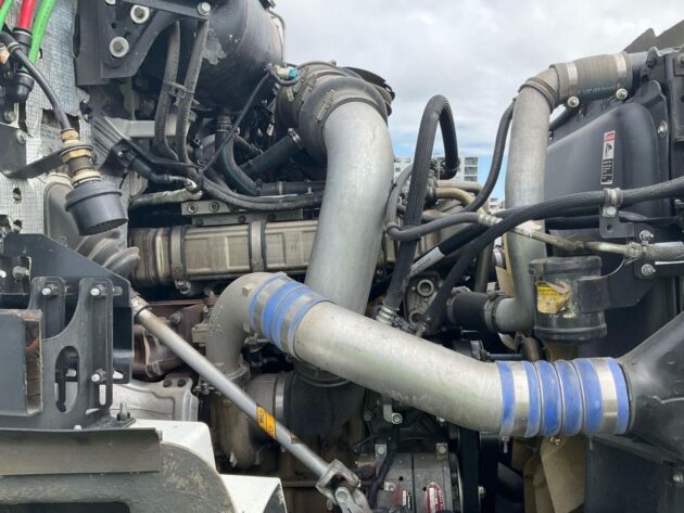**Wrecking** 2018 Western Star 5800SS Constellation - Image 12