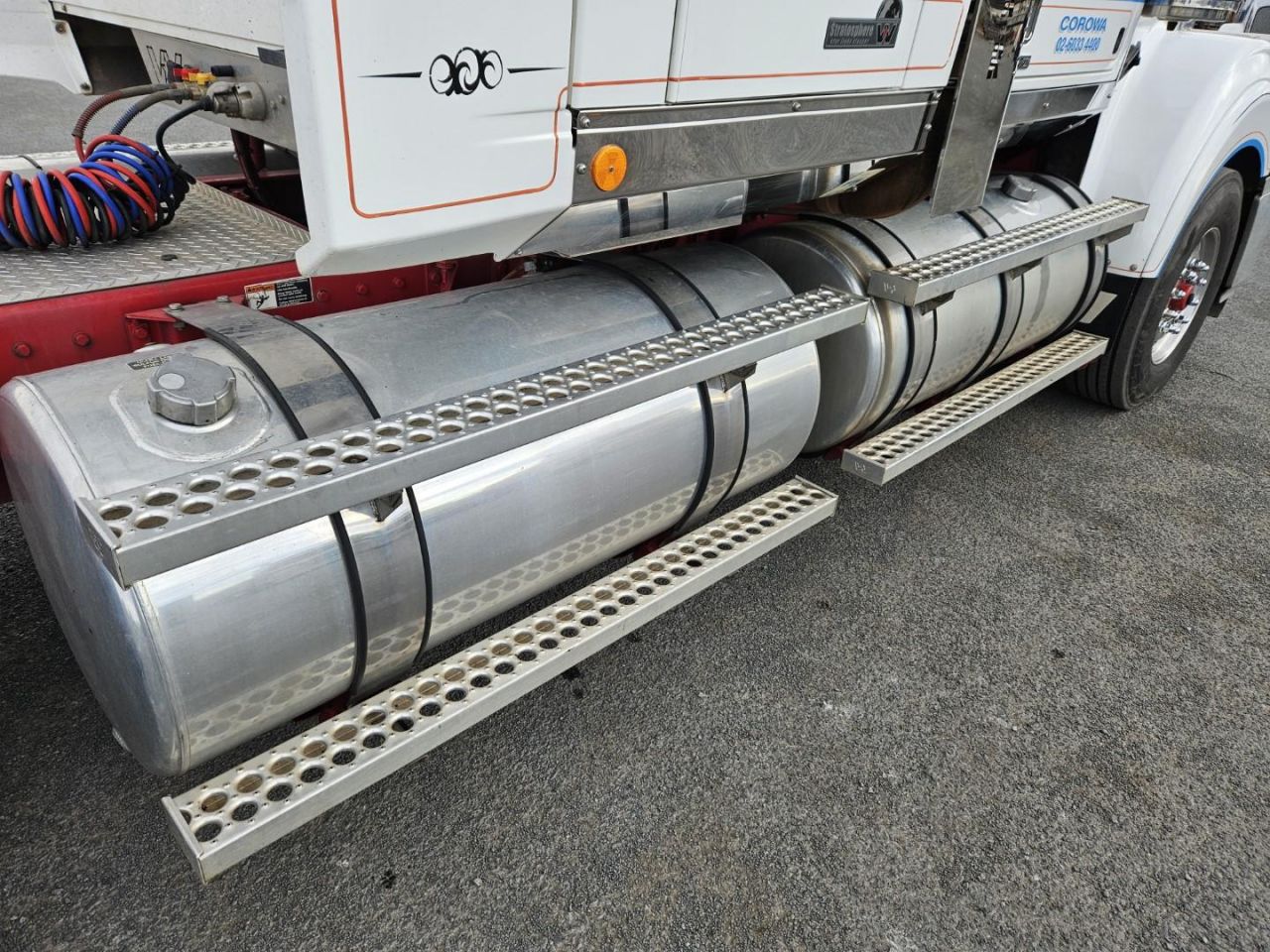 **Wrecking** 2018 Western Star 4964 FXT Constellation - Image 18