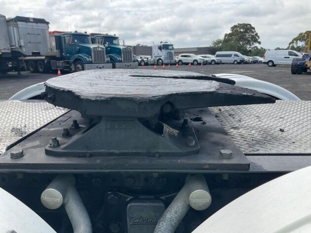 **Wrecking** 2018 Western Star 5800SS Constellation - Image 5
