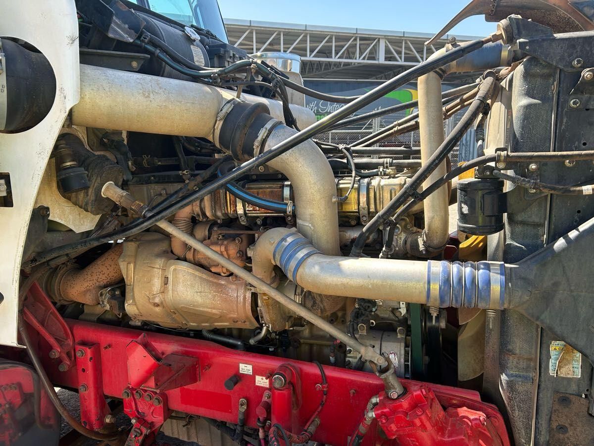 **Wrecking** 2013 Western Star 4900EX Constellation - Image 11