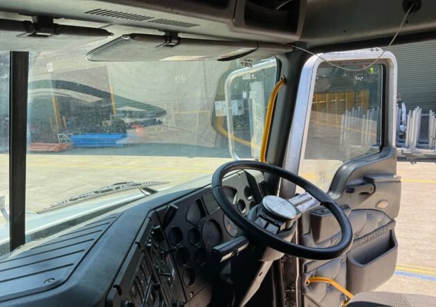 **Wrecking** 2018 Mack Granite - Image 5