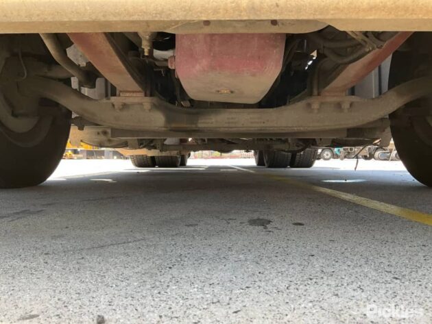 **Wrecking** 2018 Mack Granite - Image 15