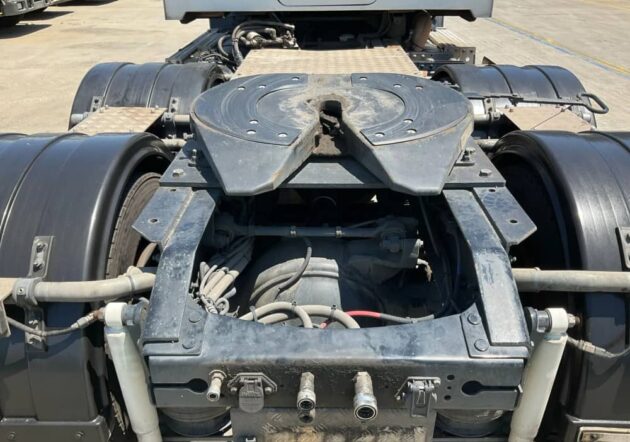 **Wrecking** 2018 Mack Granite - Image 22