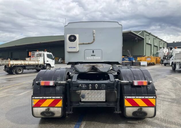 **Wrecking** 2017 Mack Granite - Image 24