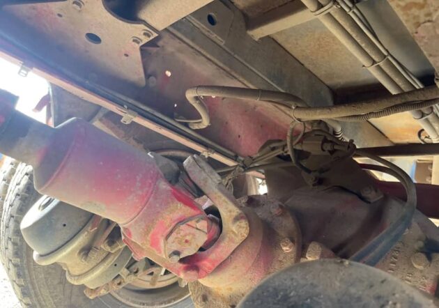 **Wrecking** 2004 Mack ML - Image 13