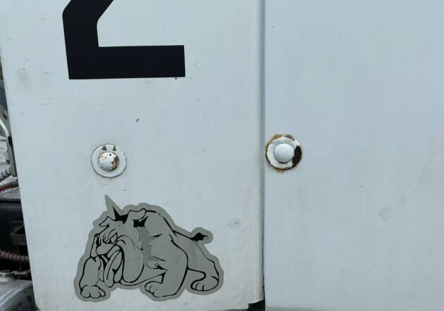 **Wrecking** 2011 Mack CMMT - Image 3
