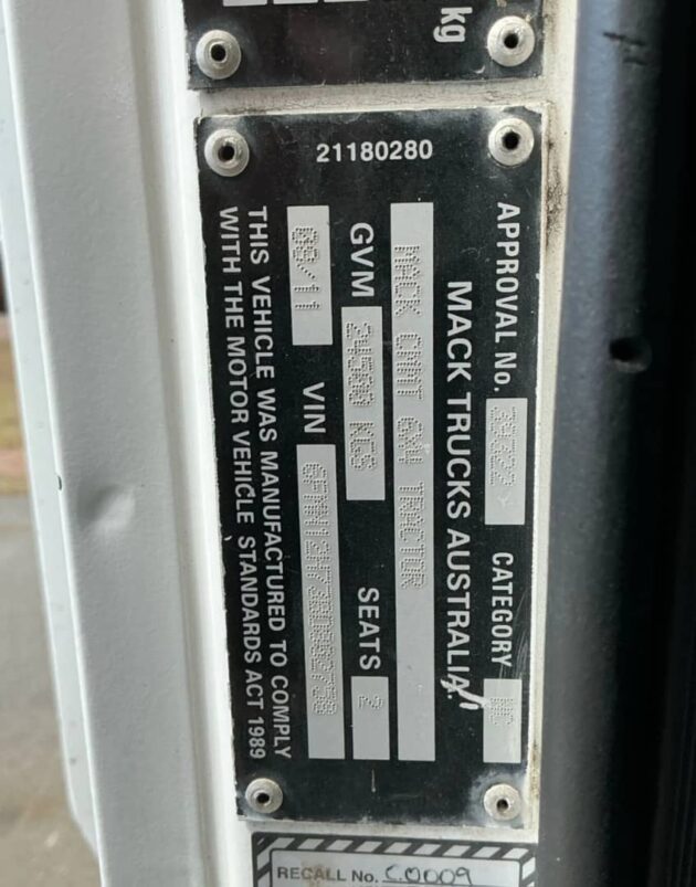 **Wrecking** 2011 Mack CMMT - Image 31